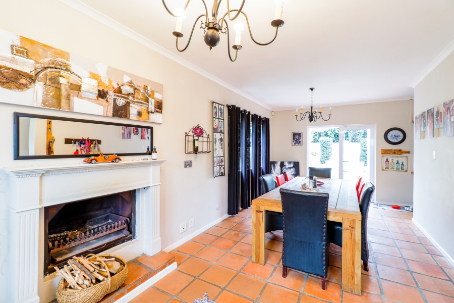 3 Bedroom Property for Sale in Paradyskloof Western Cape